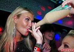 مدیر مجبور است رئیس سکس پارتی شبانه پارکر Swayze را لعنت کند
